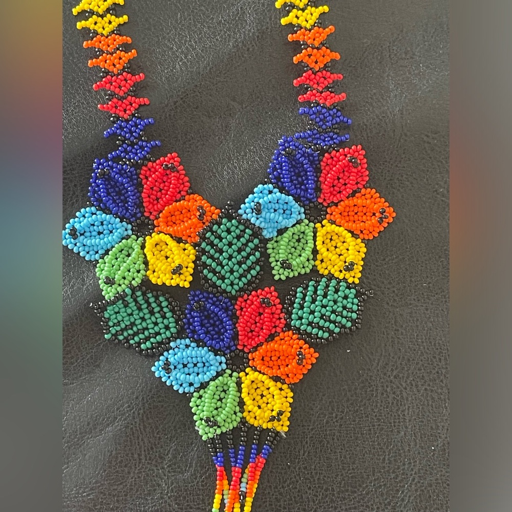 huichol necklace - Picture 3 of 3